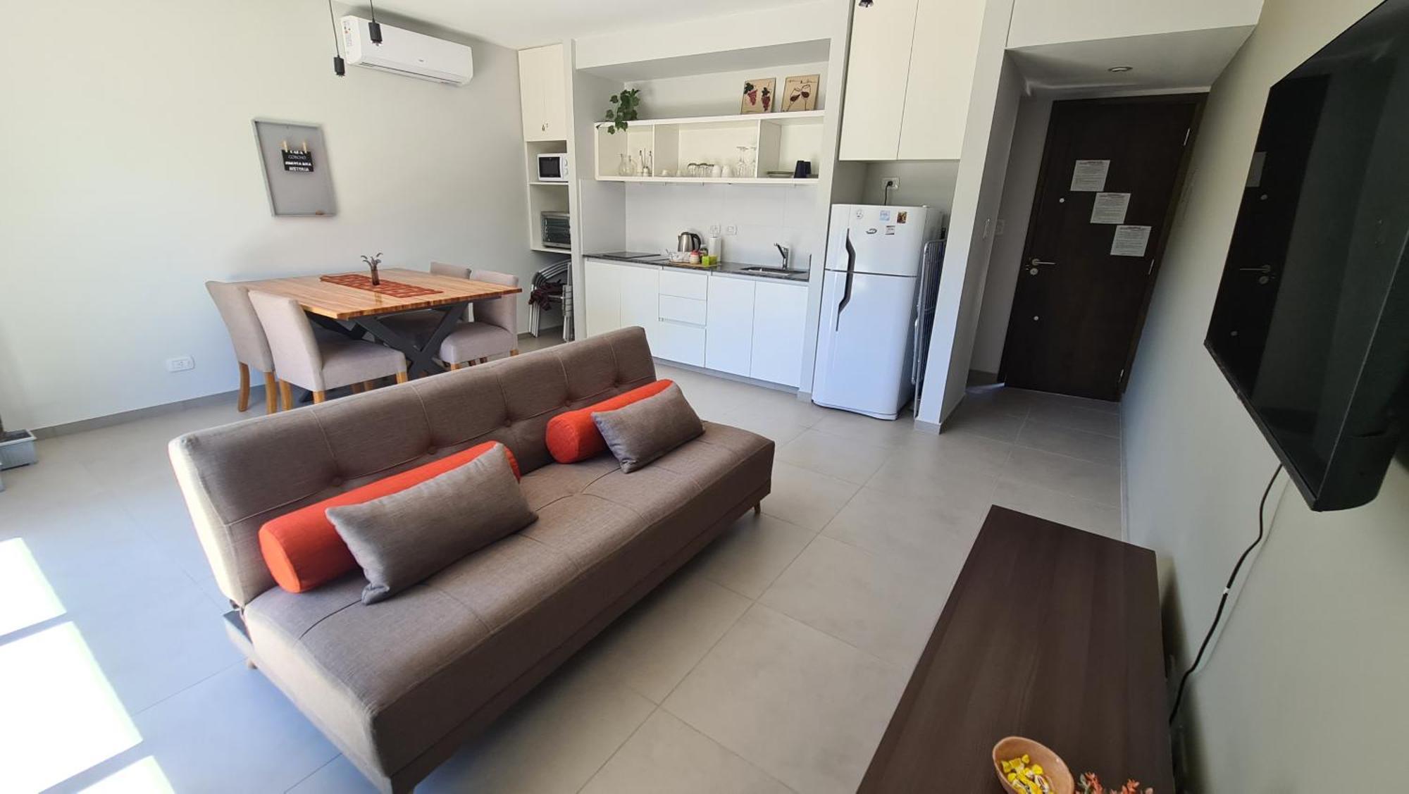 Apartment Malbec Depto - Complejo Privado - Ruta Del Vino - Turismo De Negocio - A 5Min Estadio Arena Maipu, 200 Mt Il Mercato - 3 O 4 Personas